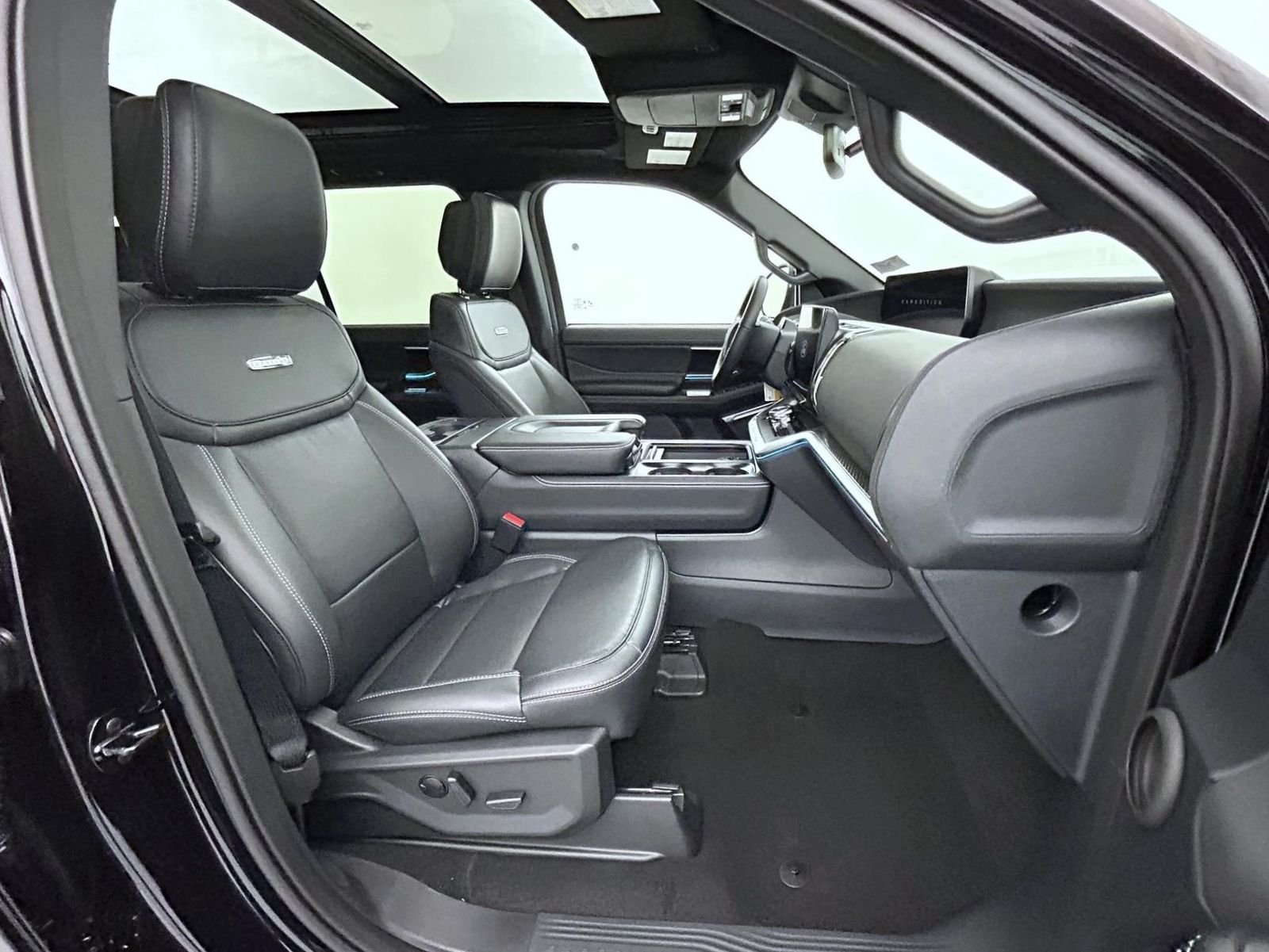 New 2027 Agate Black Metallic Ford Platinum image 16