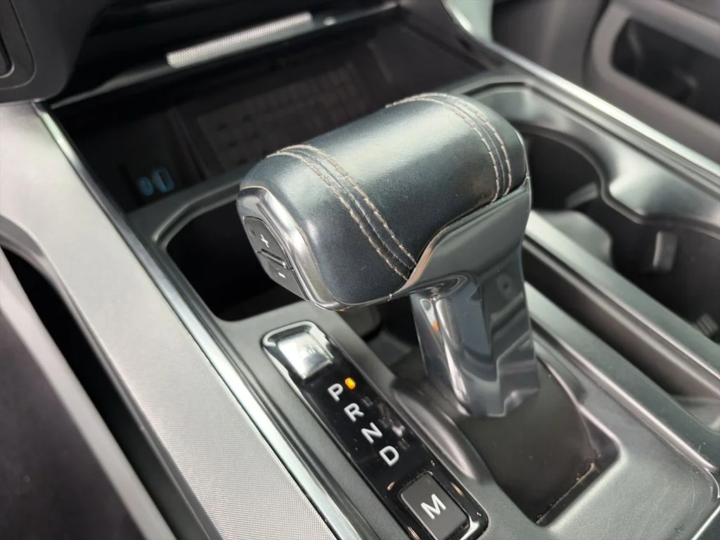 Used 2023 White Ford Limited image 28