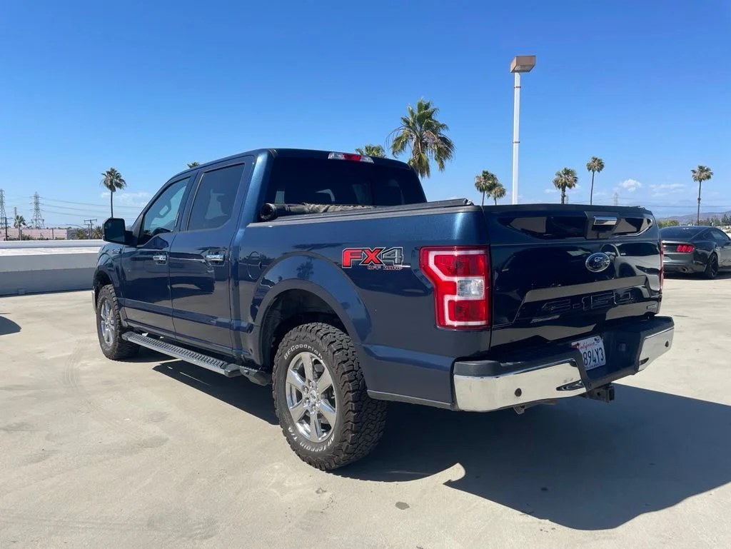 Used 2019 Blue Ford XLT image 4
