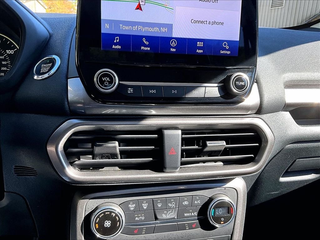 Used 2022 Smoke Metallic Ford SE image 26