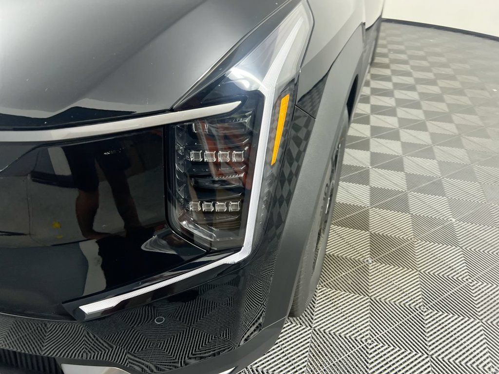 New 2026 Ebony Black Kia Light RWD image 11