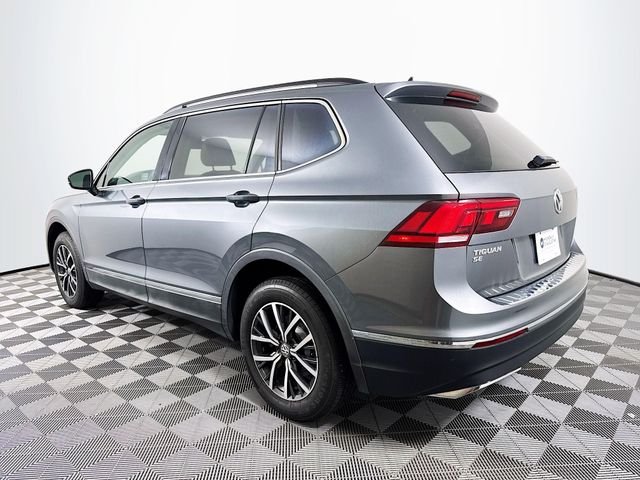 Used 2020 Gray Volkswagen 2.0T SE image 5