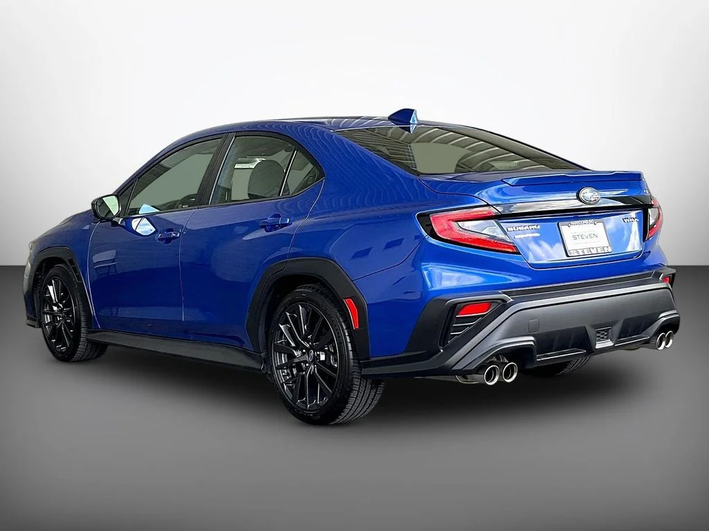Used 2022 Blue Pearl Subaru Premium image 4