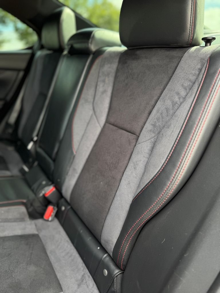 Used 2022 Magnetite Gray Metallic Subaru Limited image 31