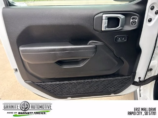 2025 Jeep Wrangler 4-Door Rubicon - Photo 11