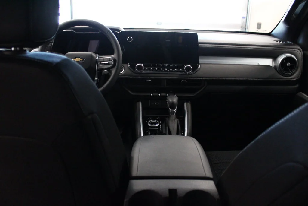 Used 2025 Metallic Chevrolet LT image 41