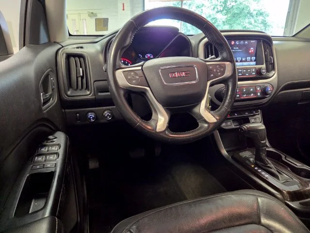 Used 2016 SUMMIT WHITE GMC 4WD SLT image 14