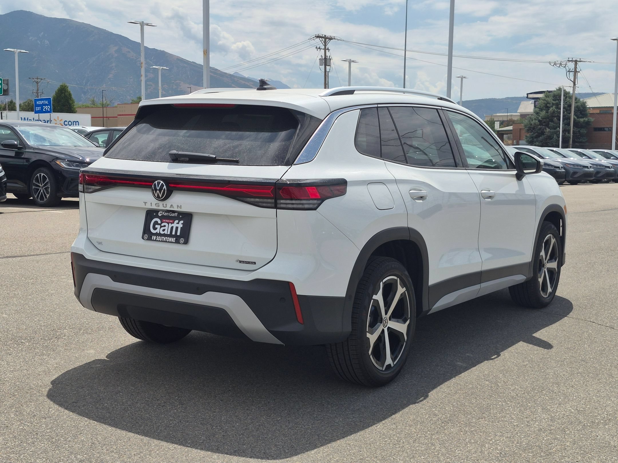New 2026 Pure White Volkswagen SE image 3