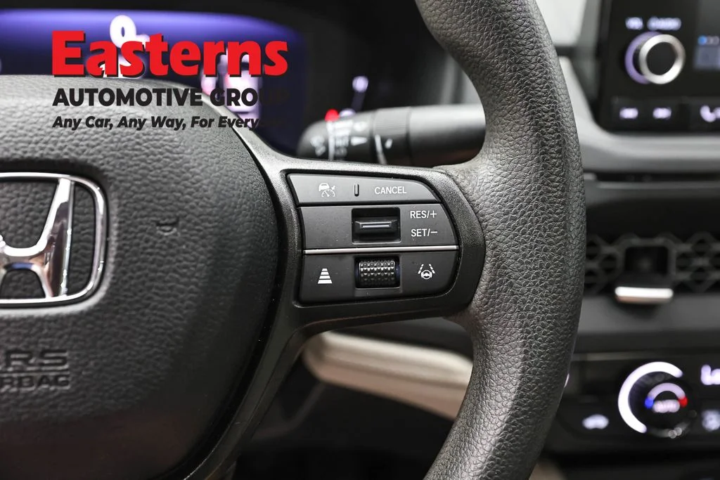 Used 2024 White Honda EX image 16