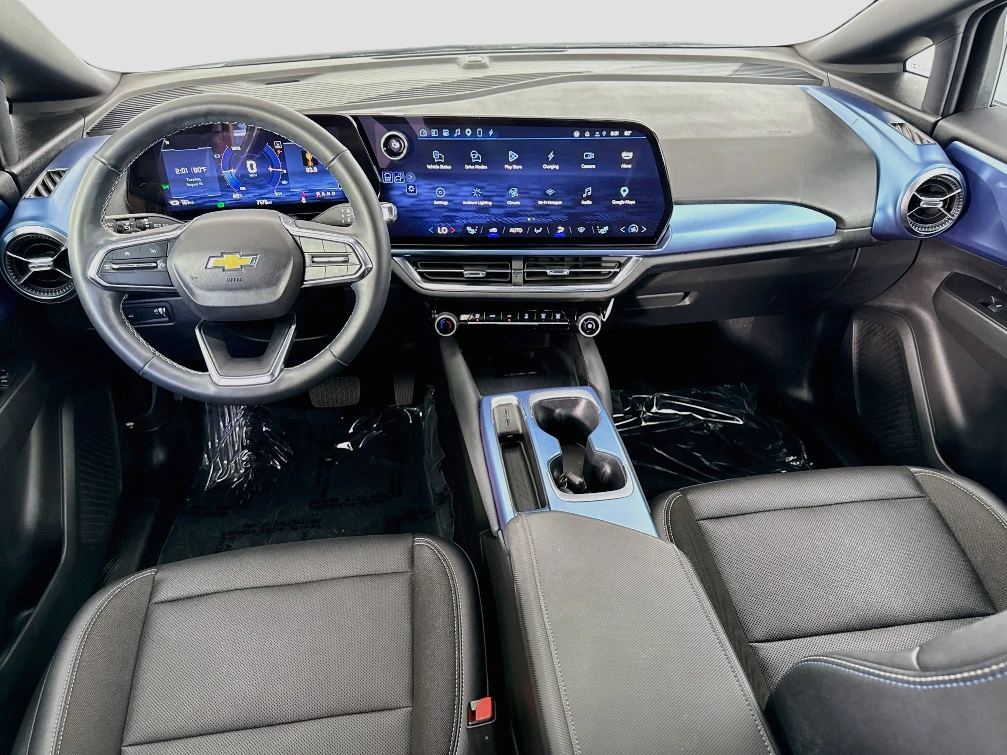 Used 2025 Summit White Chevrolet LT image 25