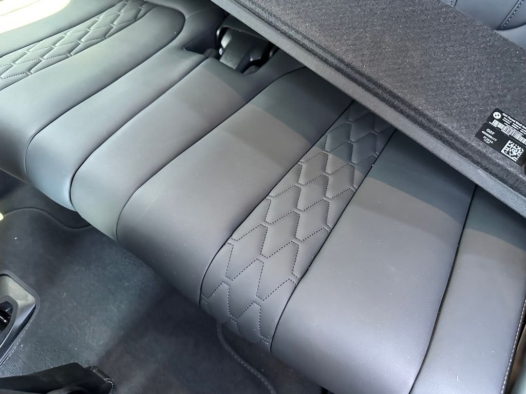 Used 2024 Gray Metallic BMW xDrive40i image 30