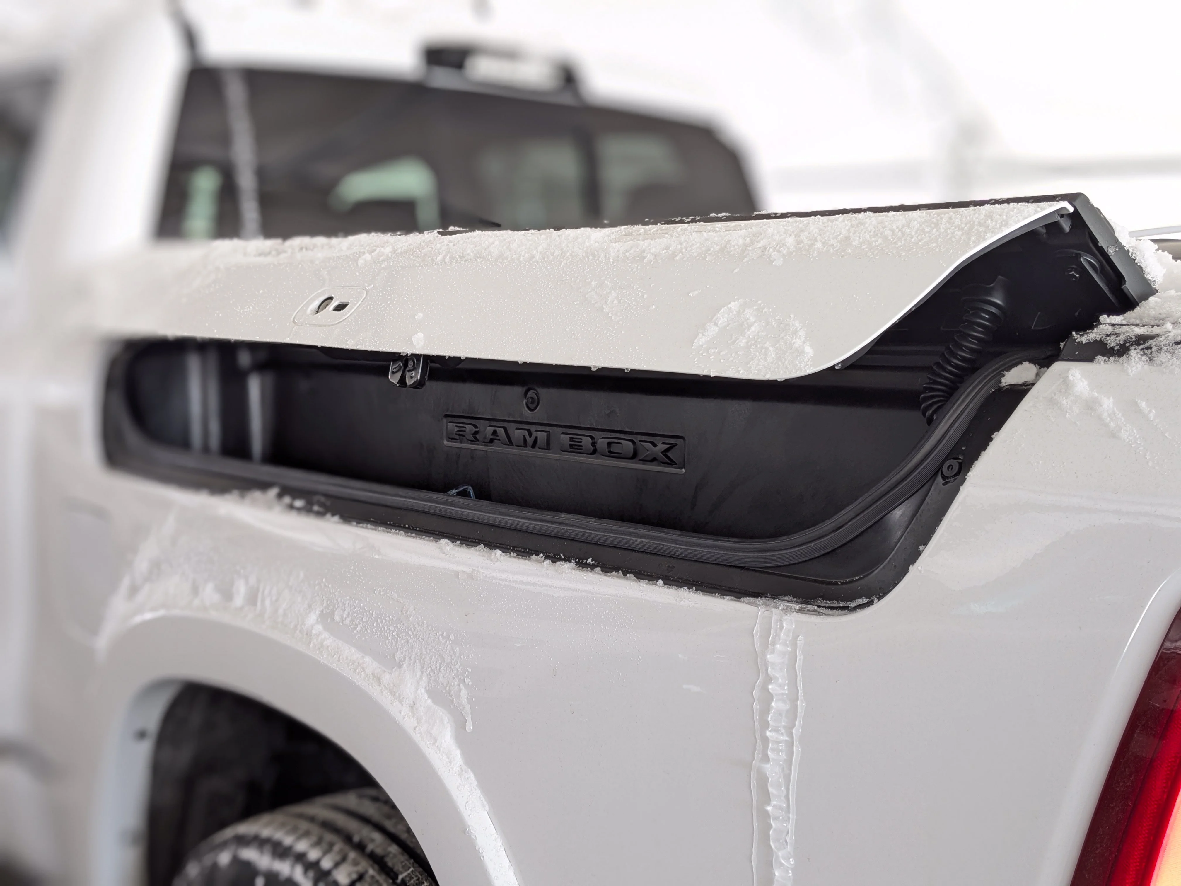 New 2026 White RAM Tungsten - - Hurricane HO Turbo - Multi-Function Tailgate - Prem Lthr - Trailer Brake - 8-Spd Auto & image 11
