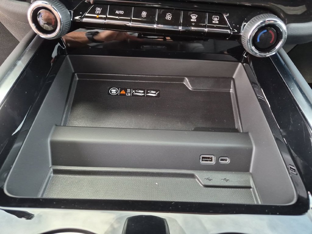 2026 Chevrolet Tahoe RST - Photo 37