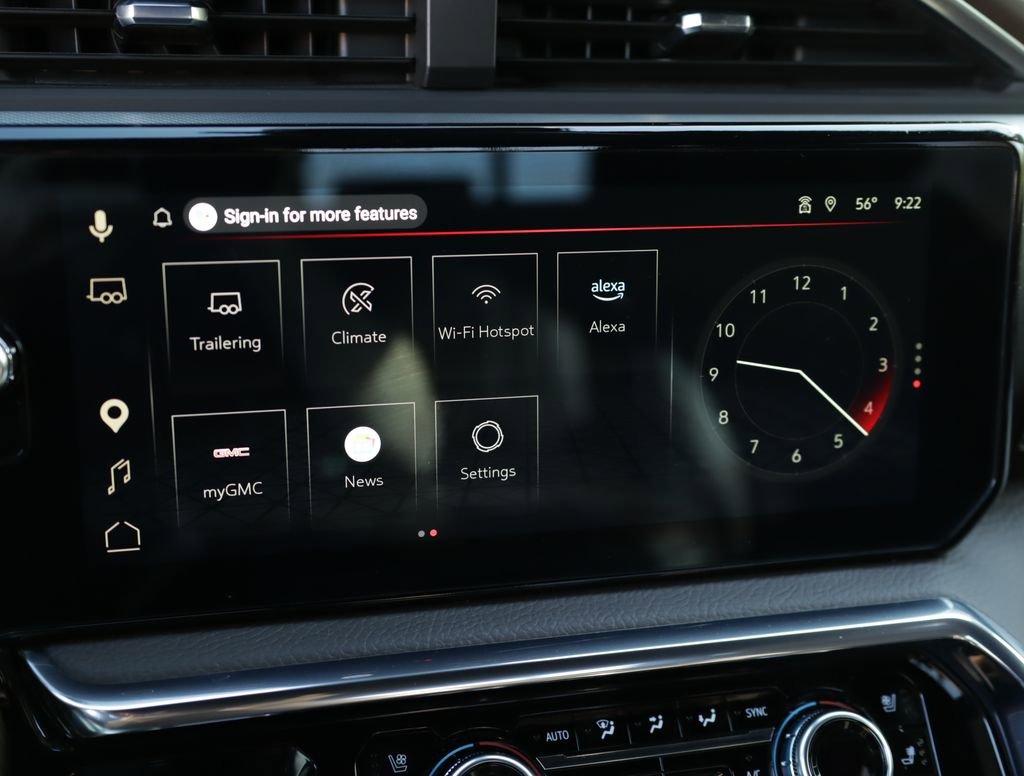 Used 2023 White Frost Tricoat GMC Denali image 15