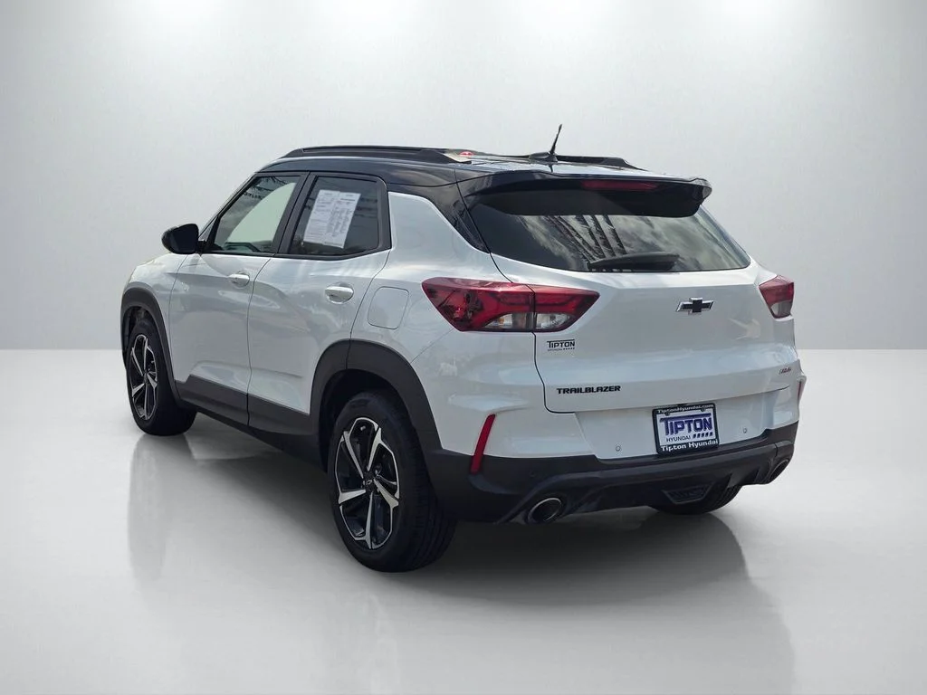 Used 2023 White Chevrolet RS image 7