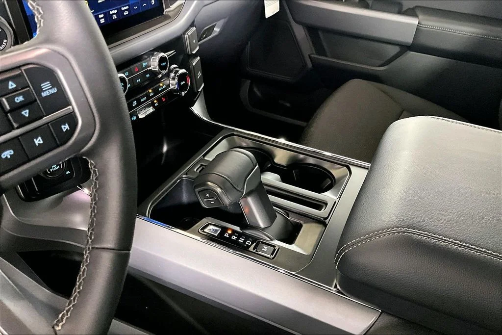 New 2026 Agate Black Metallic Ford XLT image 8