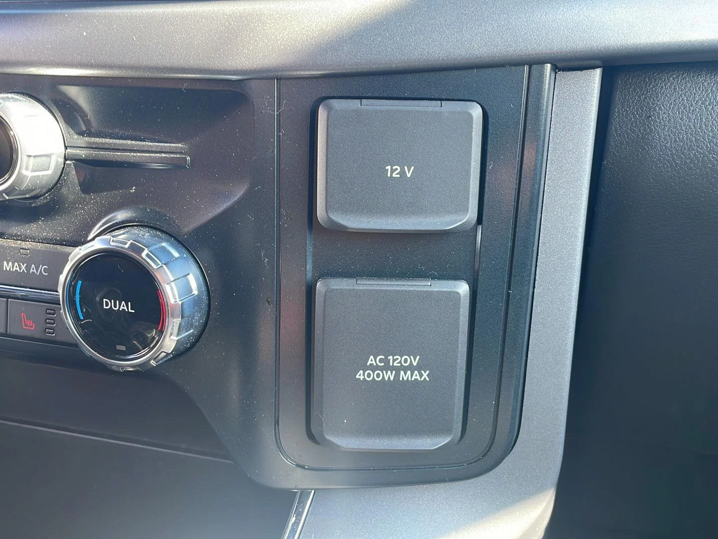 New 2026 Carbonized Gray Metallic Ford XLT image 25