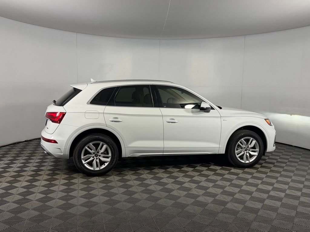 Used 2023 White Audi 45 S line Premium image 7