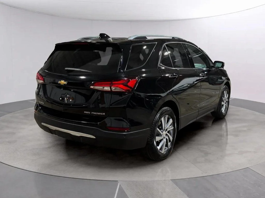 Used 2022 Mosaic Black Metallic Chevrolet Premier image 3