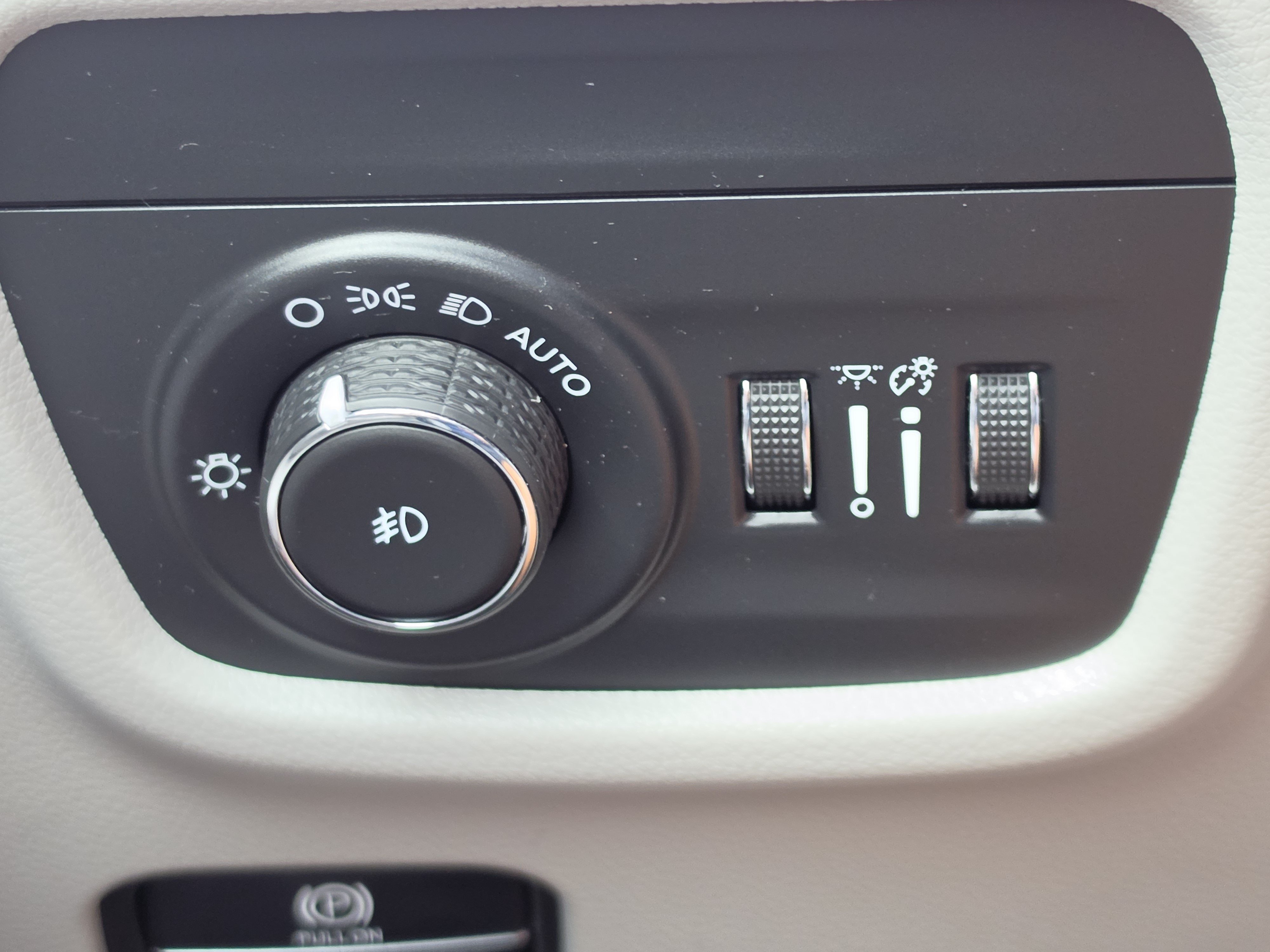 Used 2022 Diamond Black Crystal Pearlcoat Jeep Overland image 20