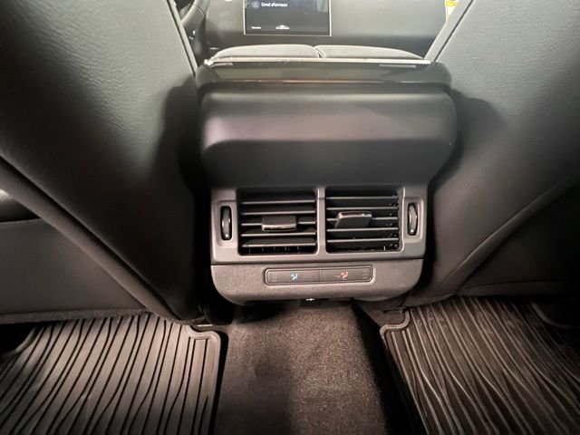 2026 Land Rover Range Rover Evoque Dynamic SE - Photo 19