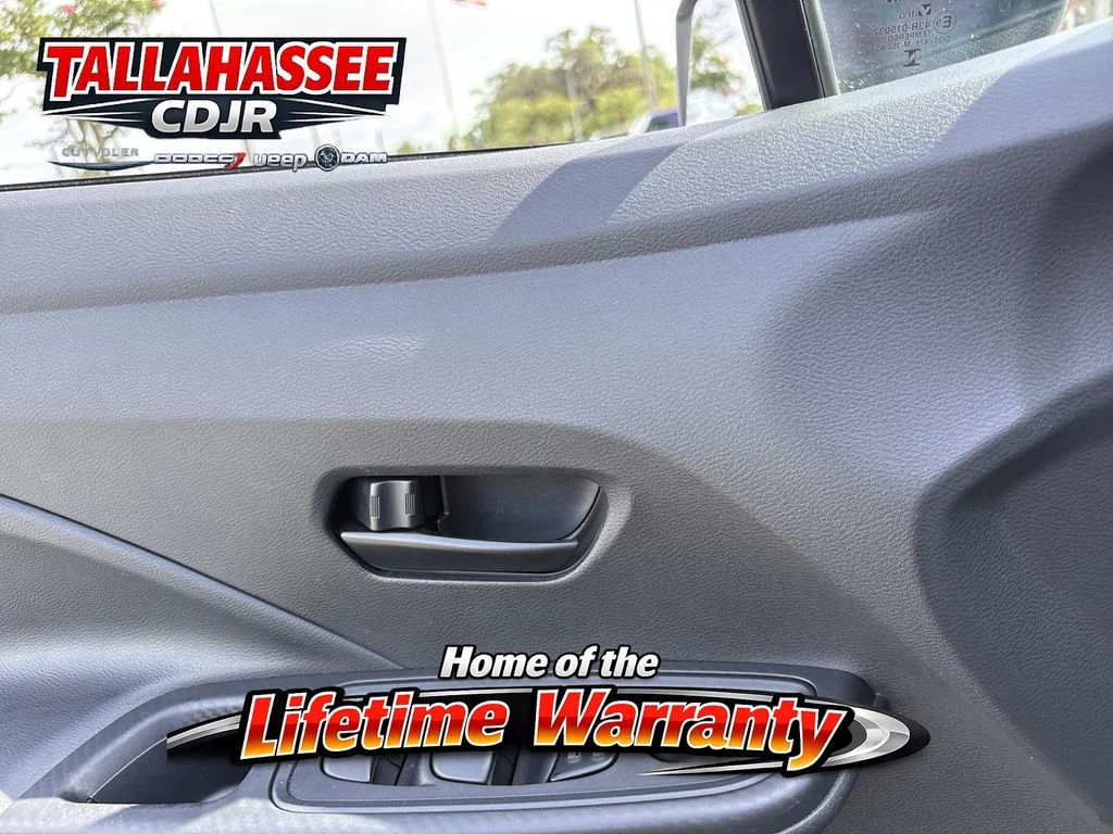 Used 2025 Gun Metallic Nissan 1.6 S image 14