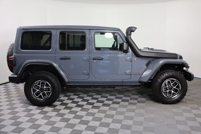 Used 2024 Anvil Clear Coat Jeep Rubicon X image 9