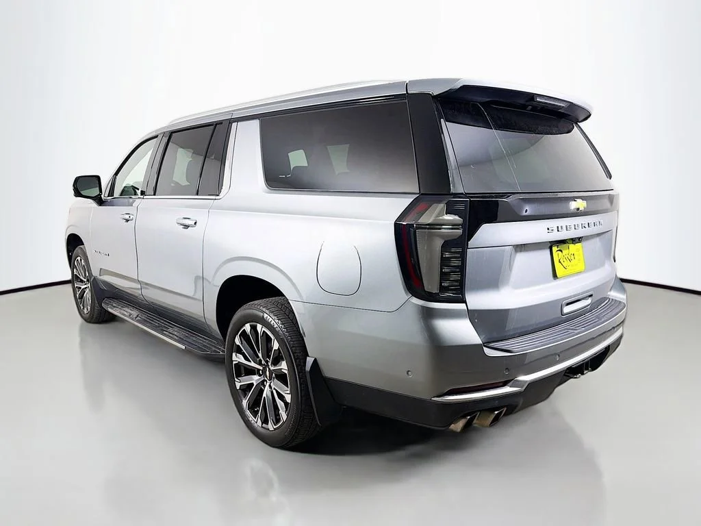 Used 2025 Sterling Gray Metallic Chevrolet High Country image 8