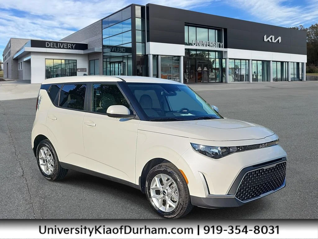 Used 2025 White Kia LX image 1