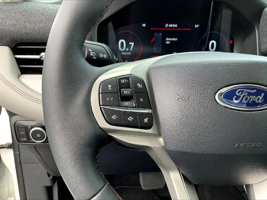 New 2026 Star White Metallic Tri-Coat Ford Active image 19
