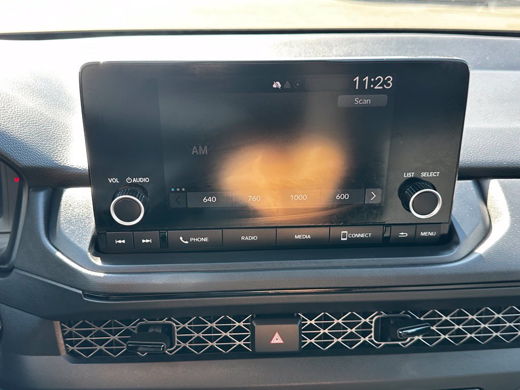 Used 2024  Honda LX image 25