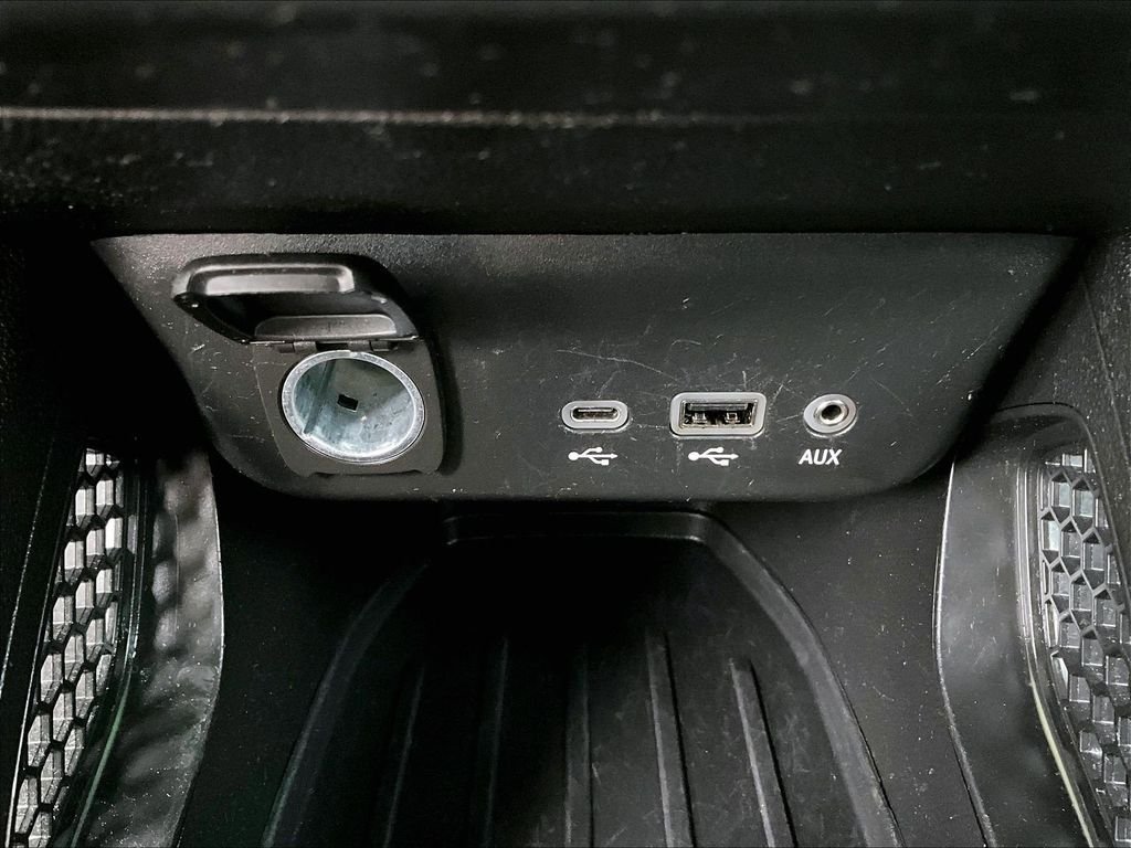 Used 2022 Blue Chevrolet LT image 27