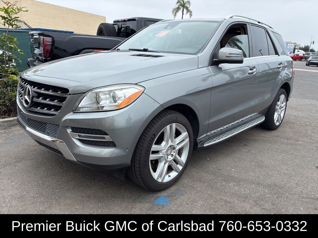 Silver 2015 Mercedes-Benz M-Class ML 350 SUV / Crossover Rear-Wheel Drive