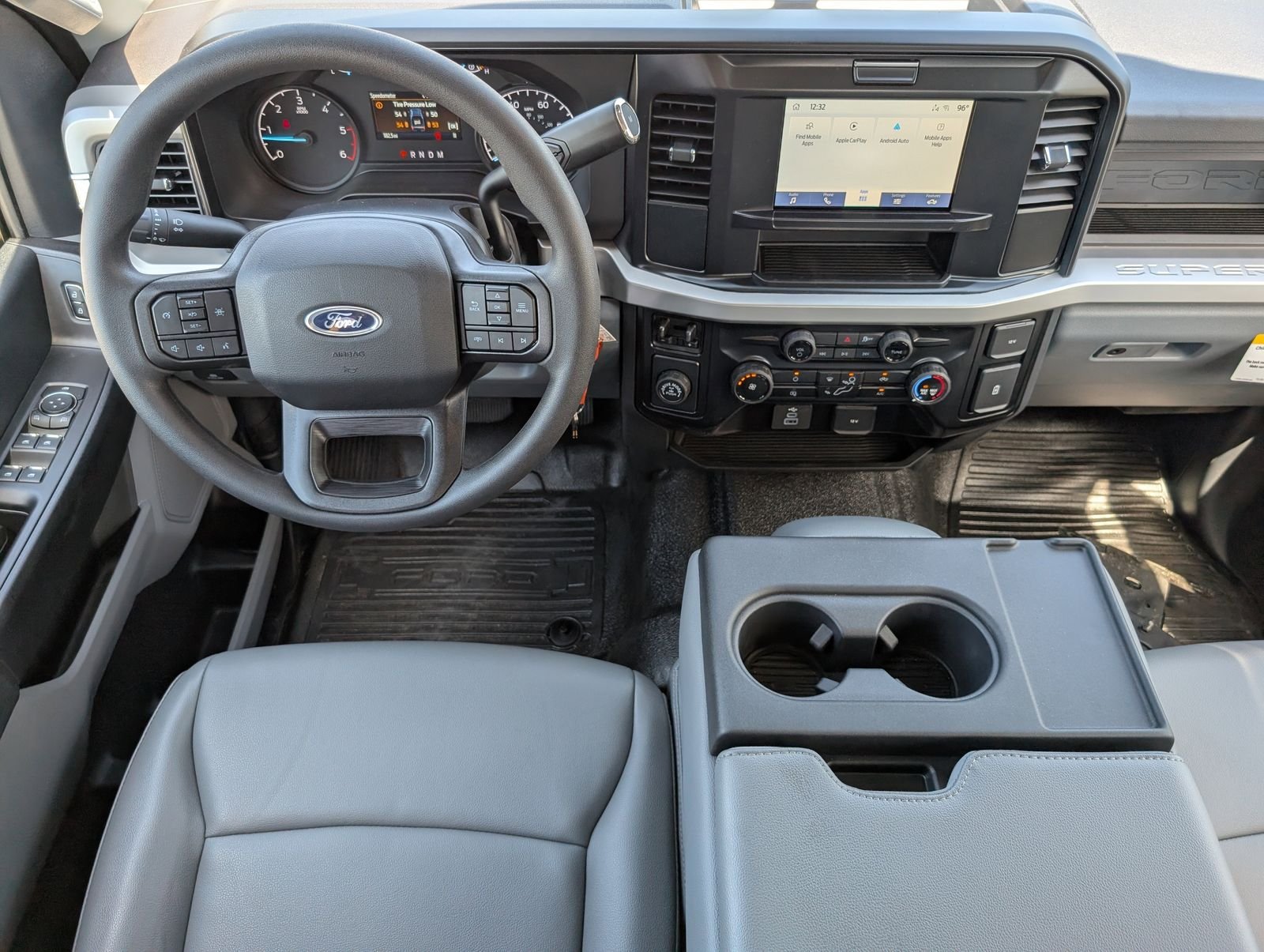 2025 Ford F-350 Super Duty Chassis Cab XL - Photo 6