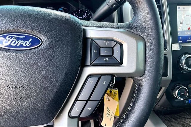 Used 2019 Magnetic Metallic Ford Lariat image 13