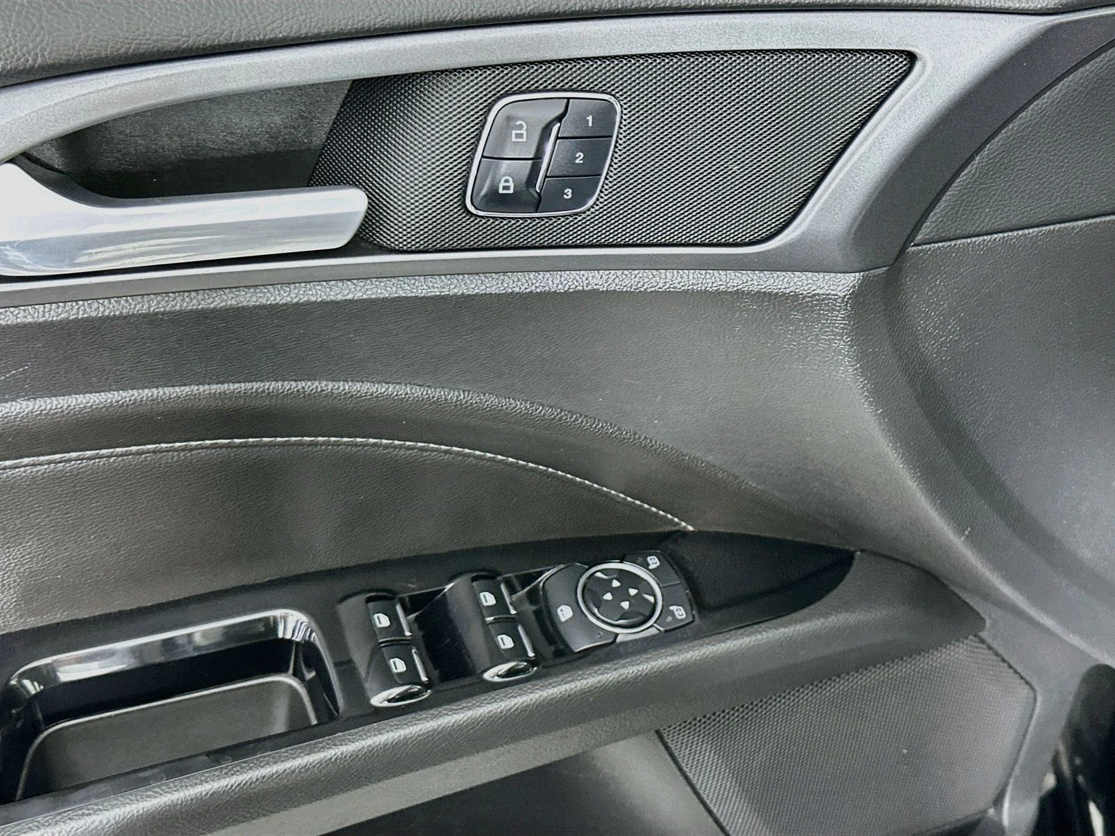 Used 2016 Shadow Black Ford Titanium image 18