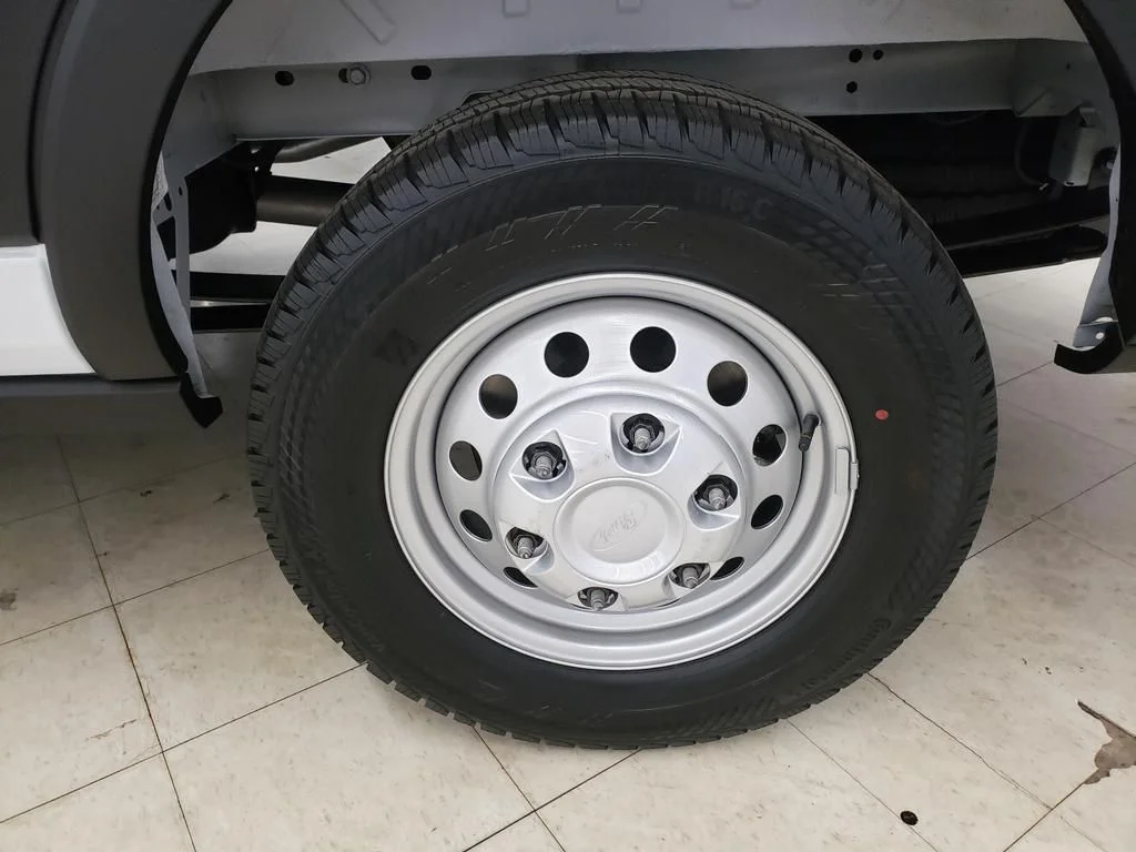 New 2026 Oxford White Ford Cargo Van image 27
