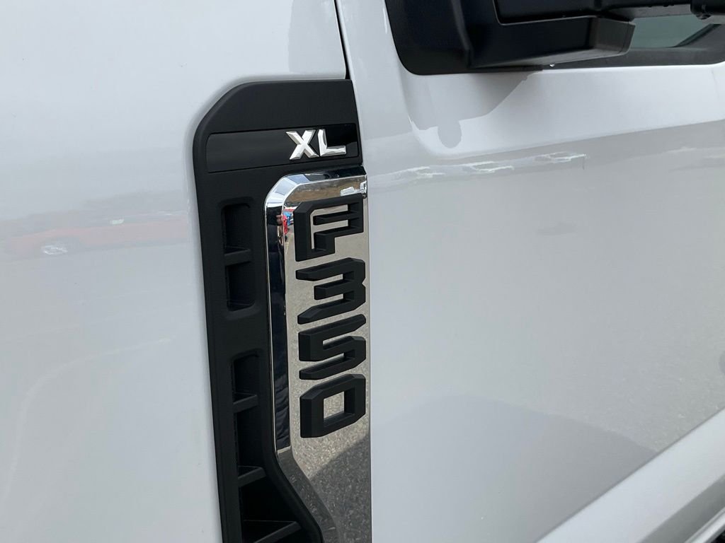 New 2026 Oxford White Ford F-350® XL image 26
