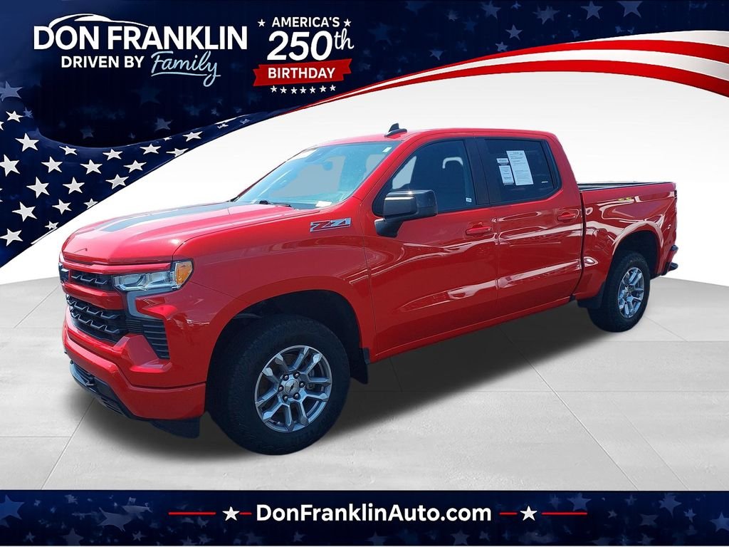 Used 2022 Red Chevrolet RST image 1