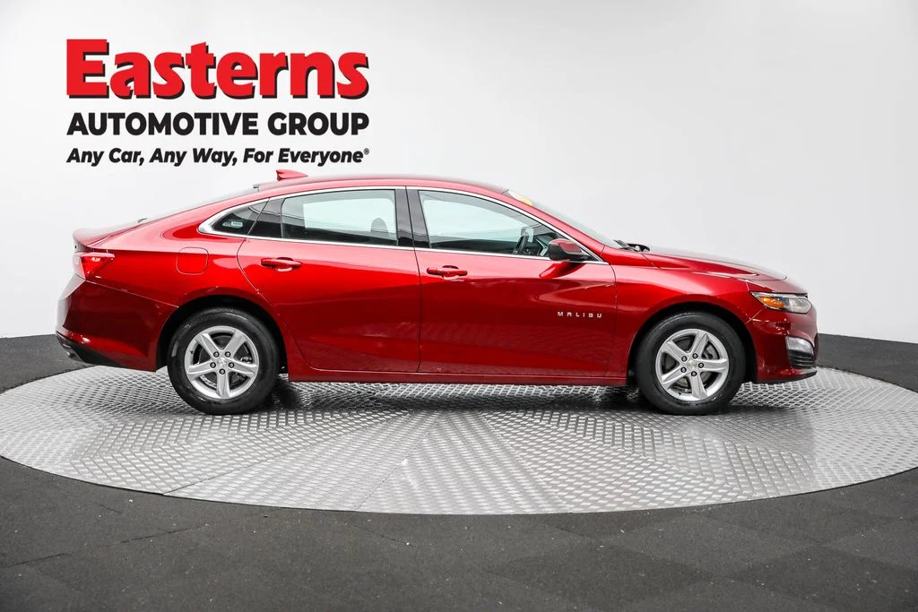 Used 2024 Red Chevrolet LT image 4