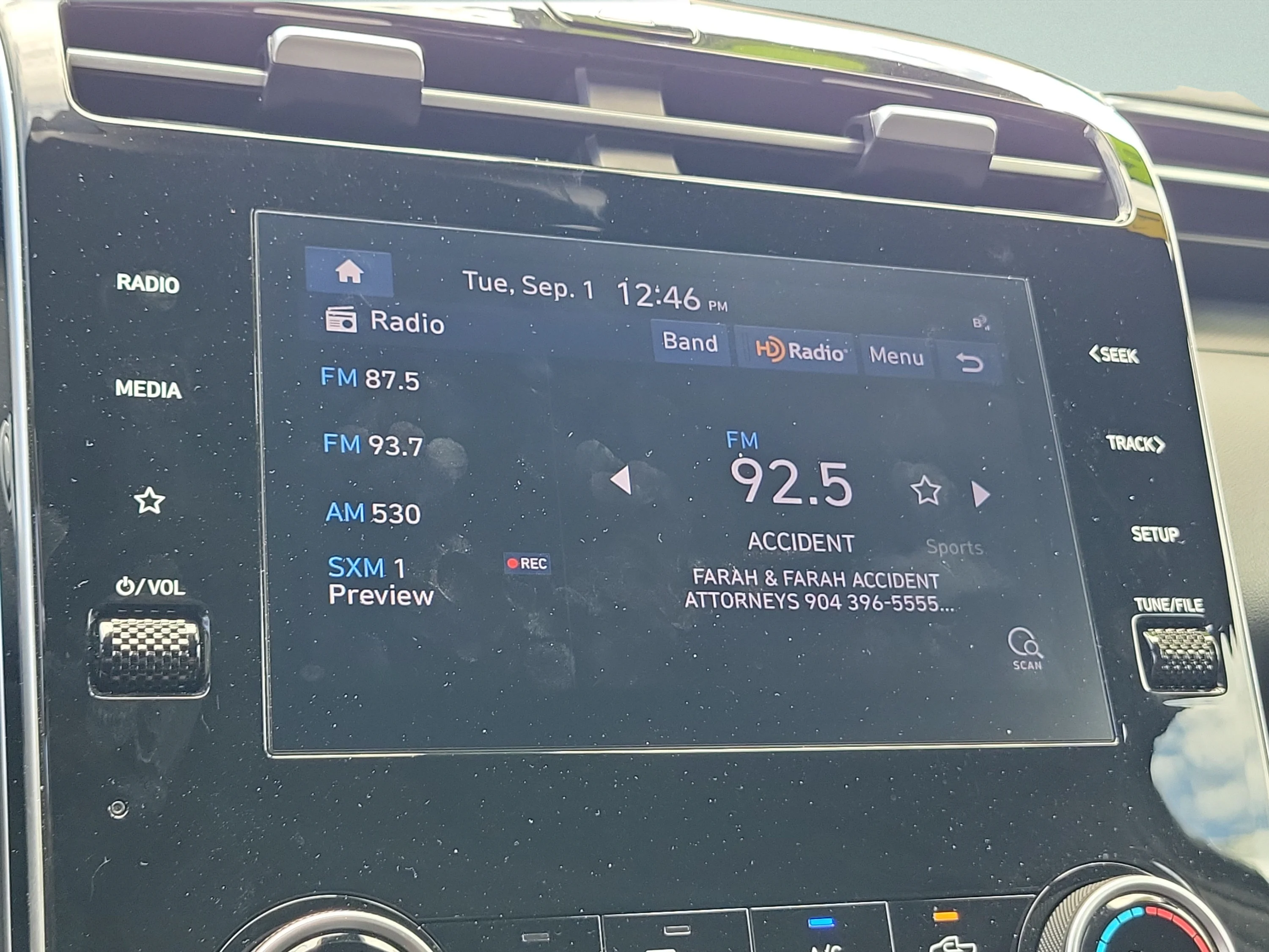Used 2023 Hampton Gray Hyundai SEL image 26