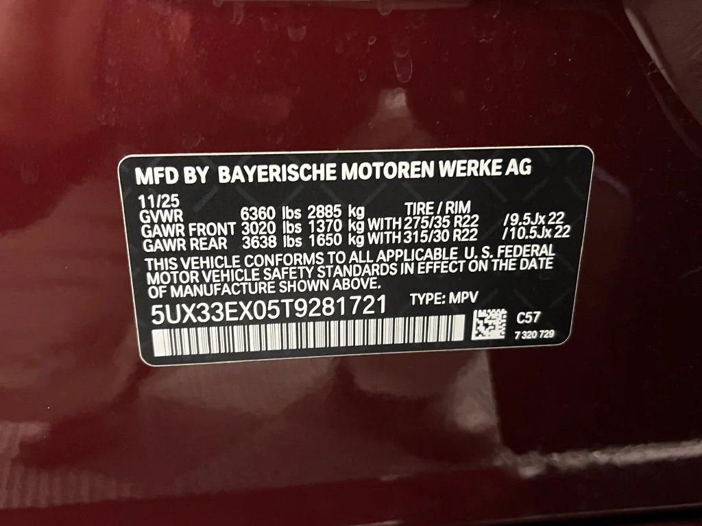 Used 2026 Red Metallic BMW xDrive40i image 29