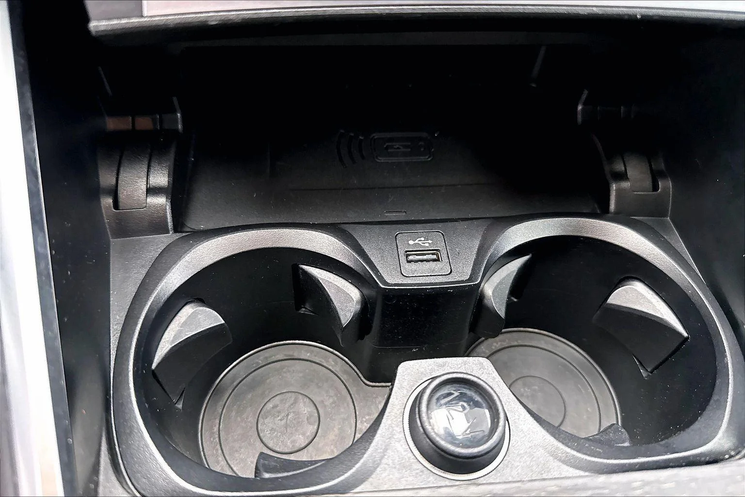 2024 BMW 3 Series 330i - Photo 22
