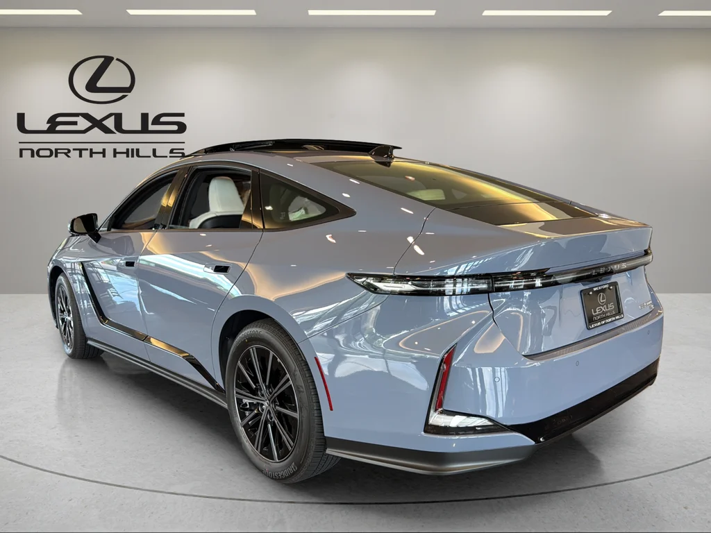 2026 Lexus ES BEV 500e Premium AWD - Photo 8