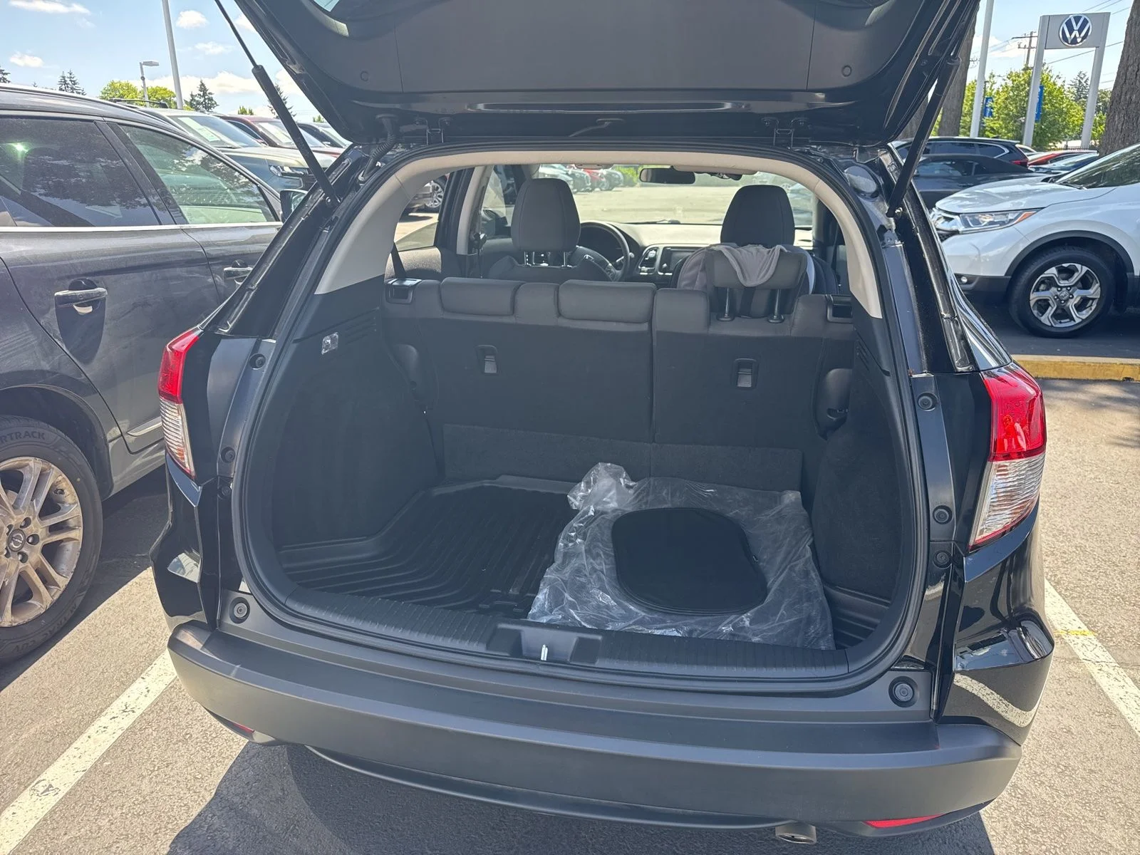 Used 2022 Black Honda EX image 11
