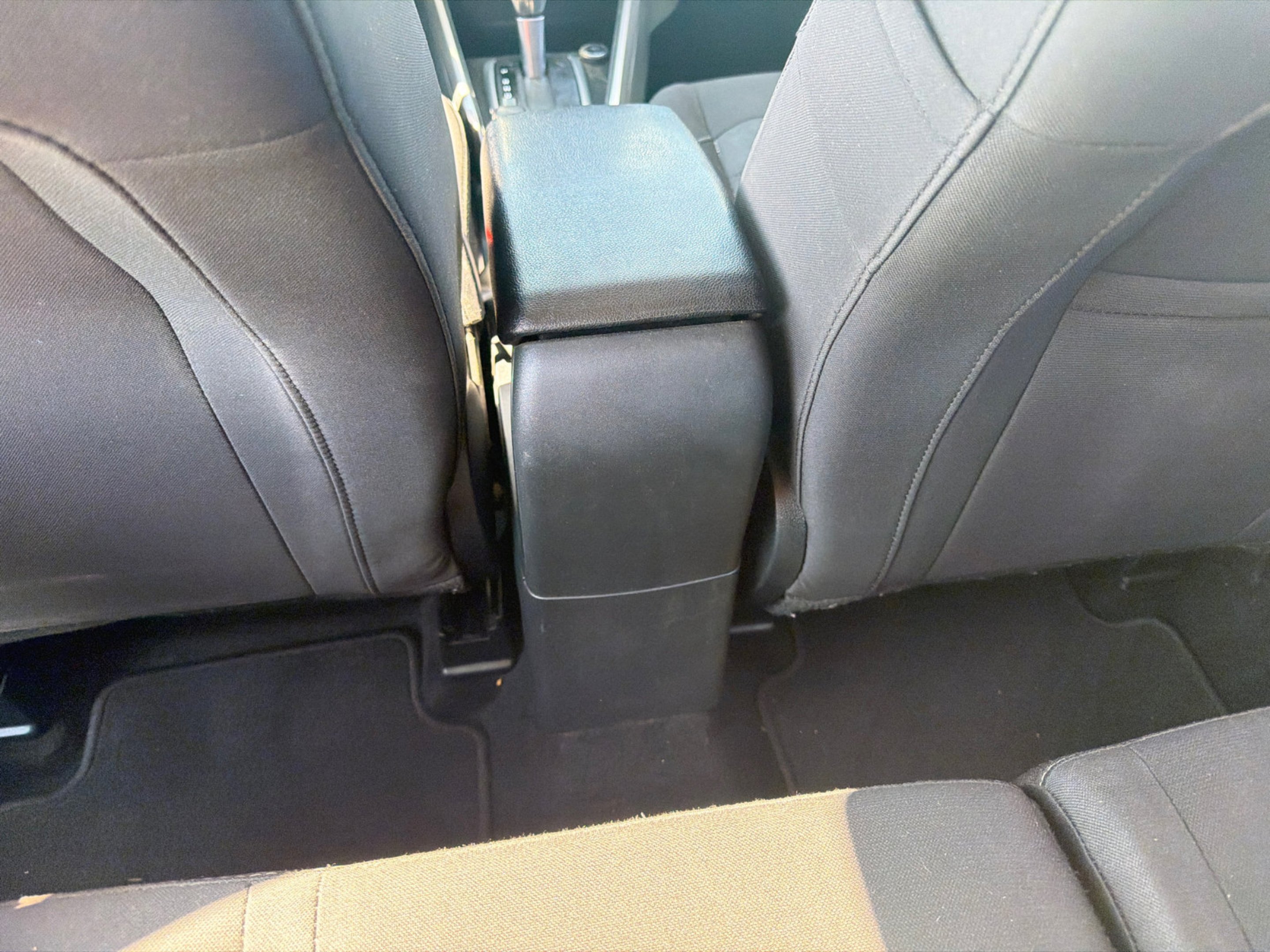 Used 2021 Shadow Black Ford SE image 12