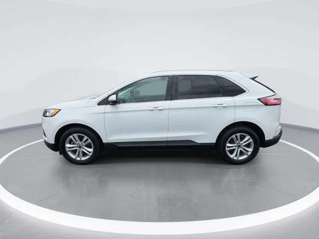 Used 2019 White Ford SEL image 5