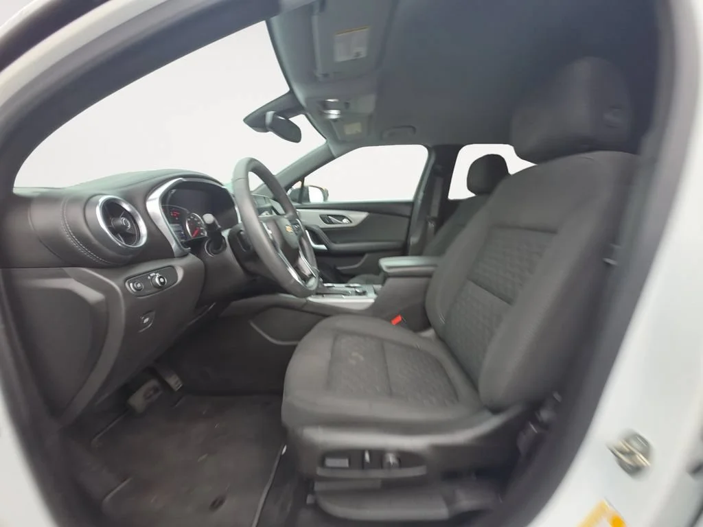Used 2021 Summit White Chevrolet 2LT image 10