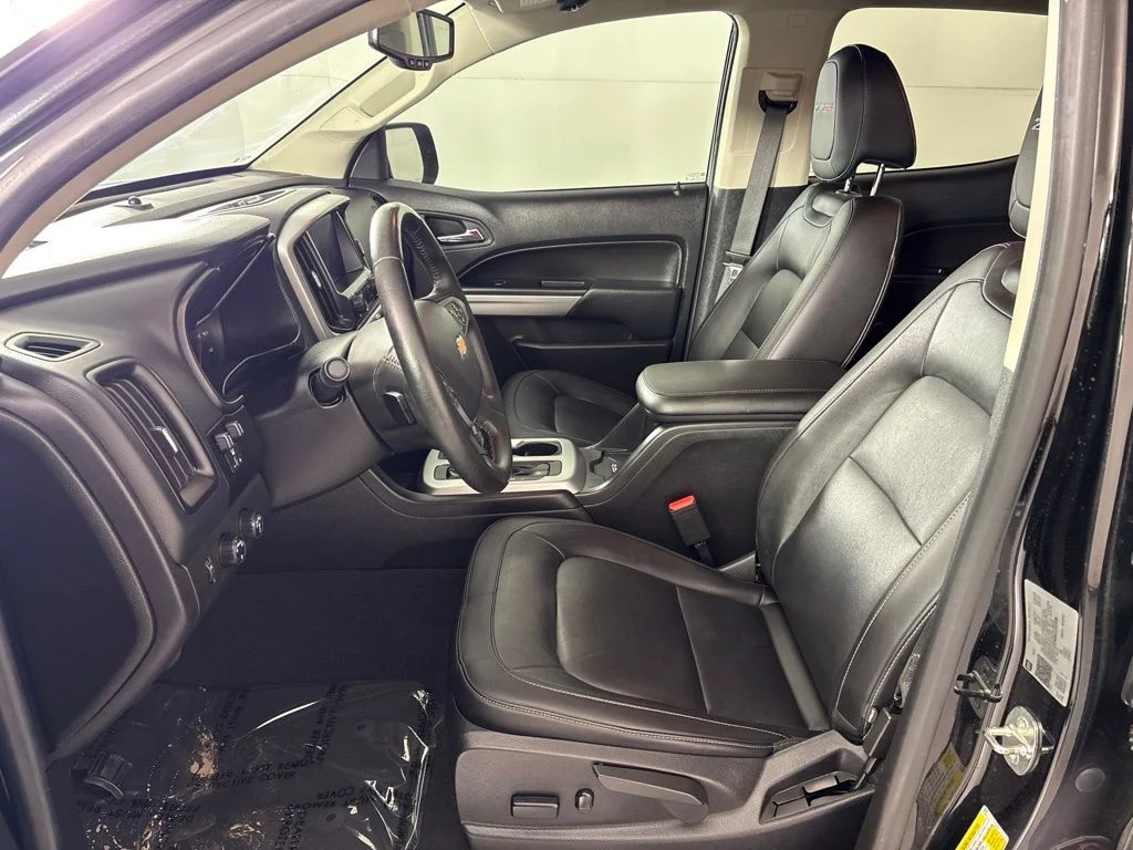 Used 2022 Black Chevrolet ZR2 image 27