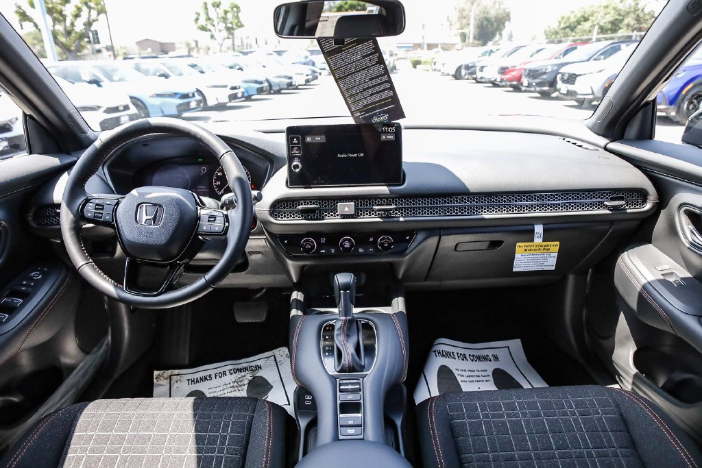 2026 Honda HR-V Sport - Photo 14